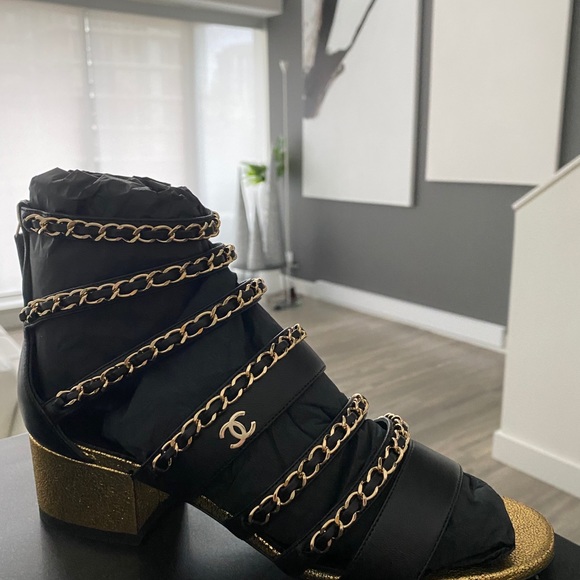 SOLD!!! Chanel sandals - Picture 3 of 6